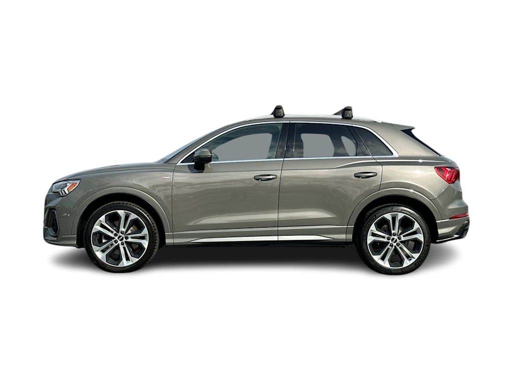 Thumbnail: 2020 Audi Q3 - 3