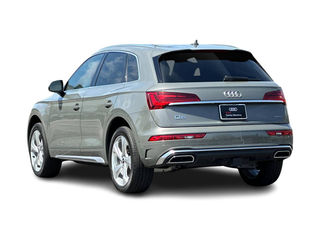 Thumbnail: 2023 Audi Q5 - 4