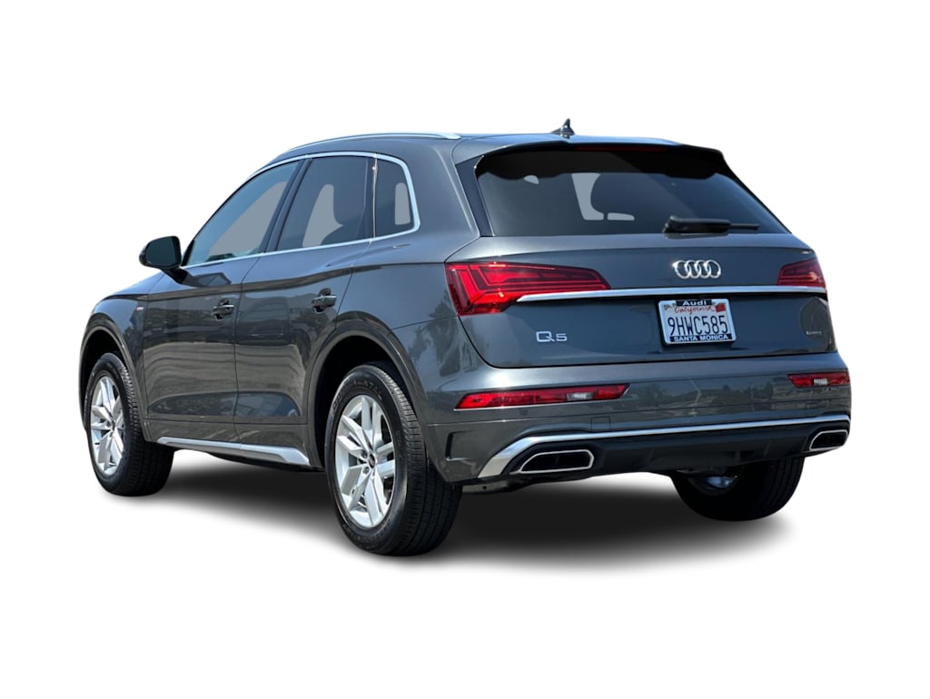 Thumbnail: 2023 Audi Q5 - 4