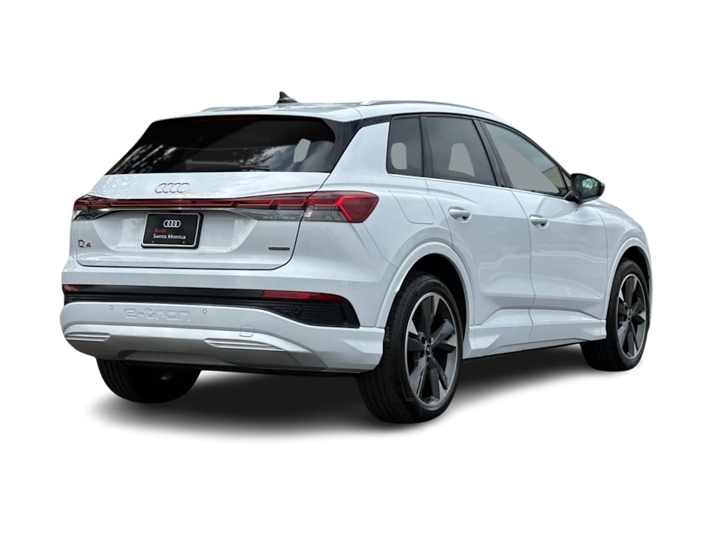 Thumbnail: 2022 Audi Q4 e-tron - 17