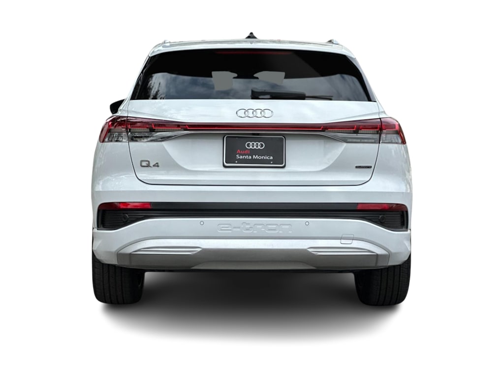 Thumbnail: 2022 Audi Q4 e-tron - 5