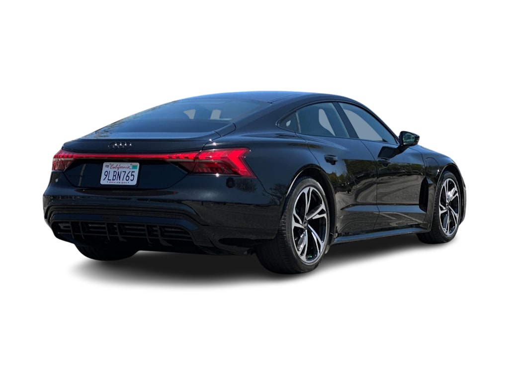 Thumbnail: 2024 Audi e-tron GT - 16