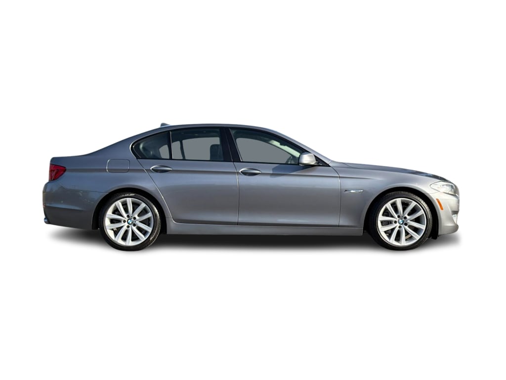 Thumbnail: 2011 BMW 5 Series - 16