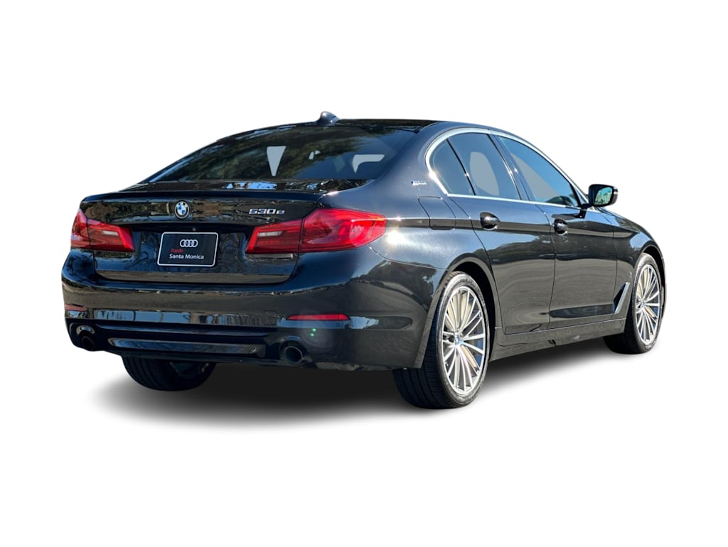 Thumbnail: 2019 BMW 5 Series - 16