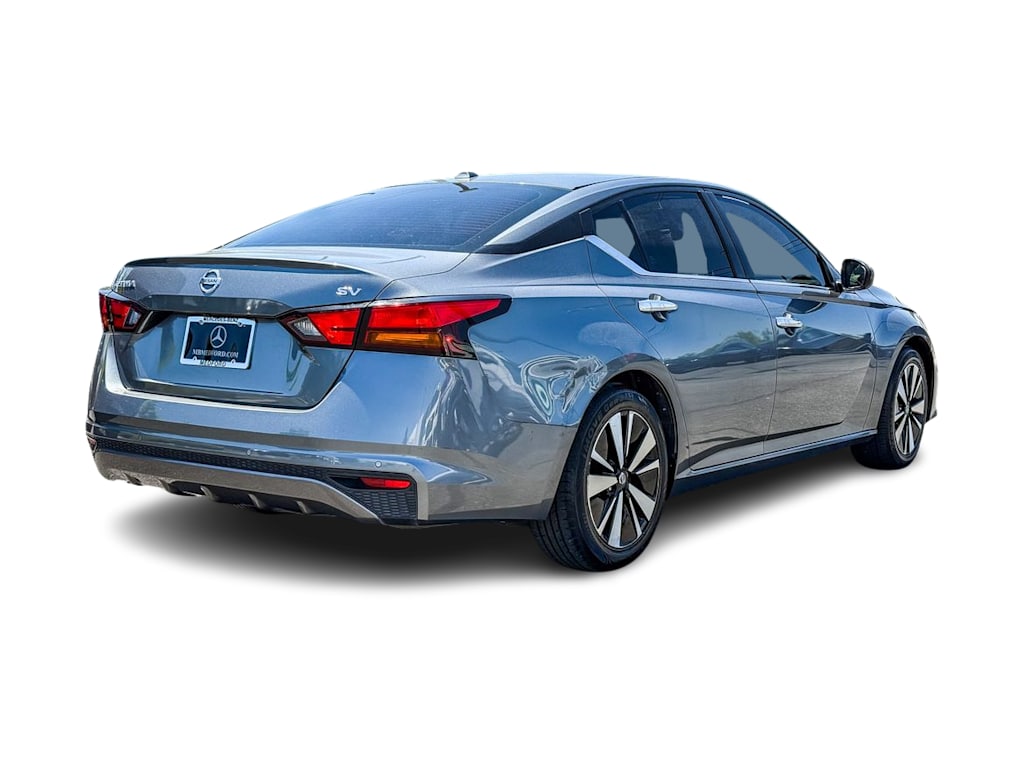 Thumbnail: 2022 Nissan Altima - 19