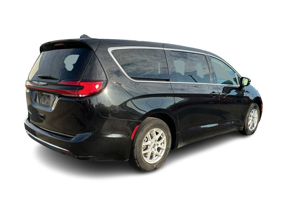Thumbnail: 2024 Chrysler Pacifica - 14