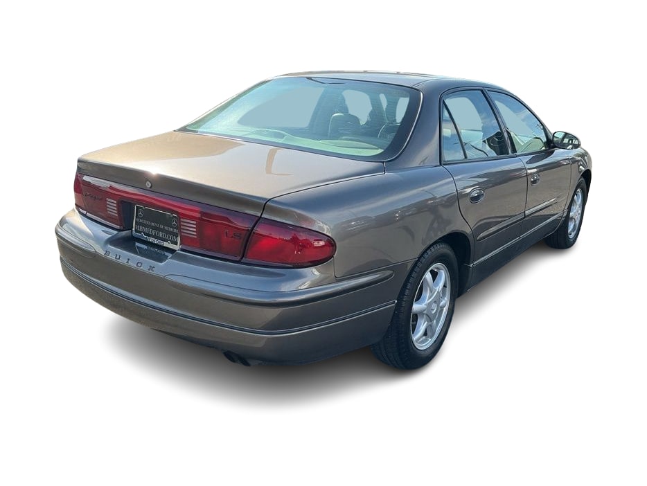 Thumbnail: 2004 Buick Regal - 19