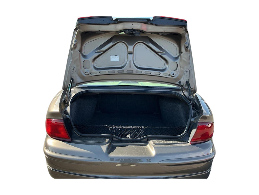 Thumbnail: 2004 Buick Regal - 28
