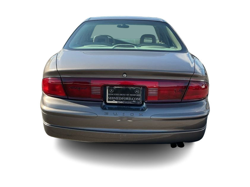 Thumbnail: 2004 Buick Regal - 4