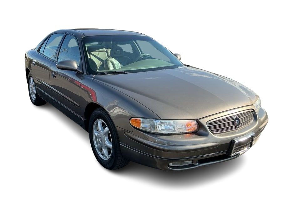 Thumbnail: 2004 Buick Regal - 18