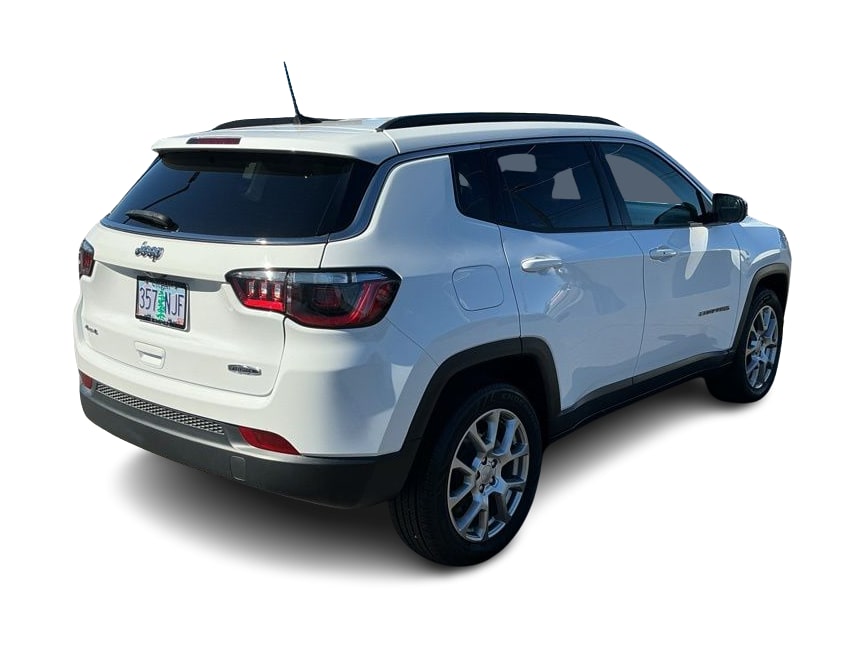 Thumbnail: 2022 Jeep Compass - 18