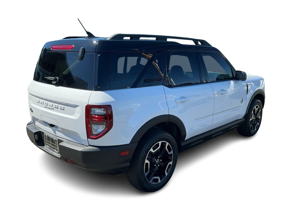 Thumbnail: 2022 Ford Bronco Sport - 18