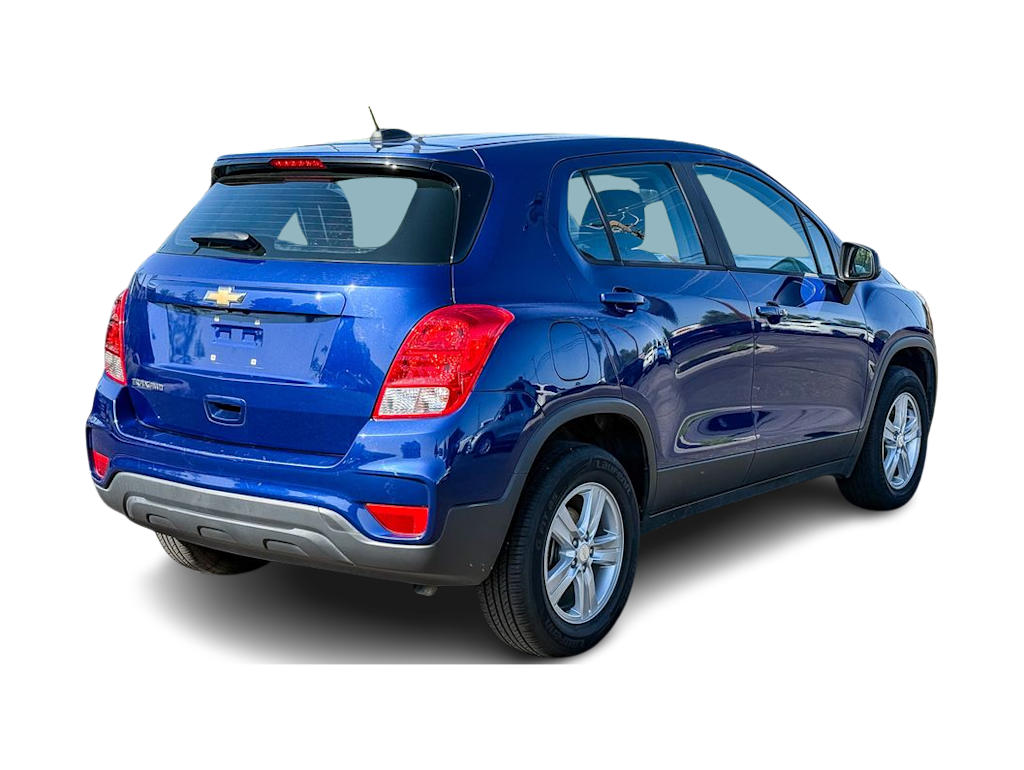 Thumbnail: 2017 Chevrolet Trax - 19