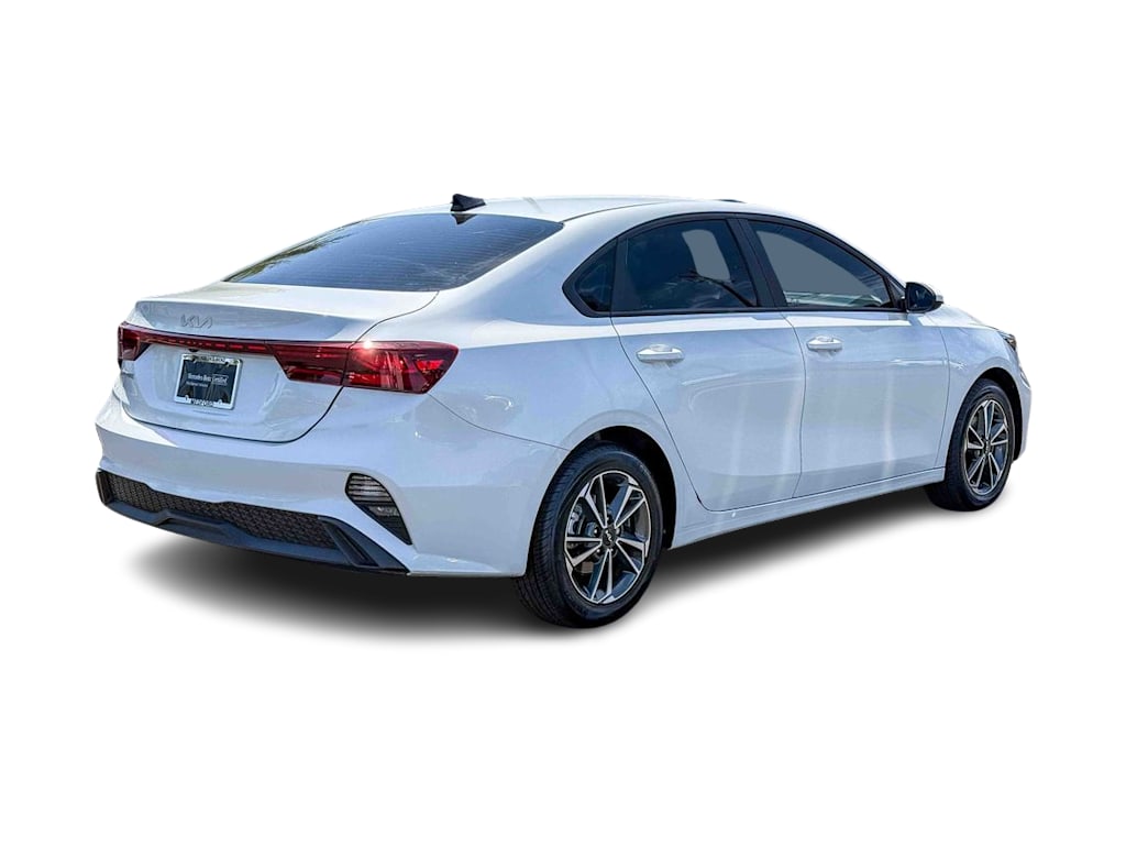 Thumbnail: 2023 Kia Forte - 19