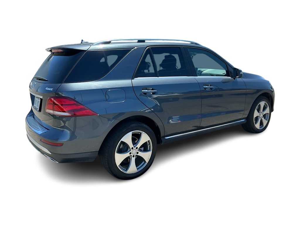 Thumbnail: 2016 Mercedes-Benz GLE - 18