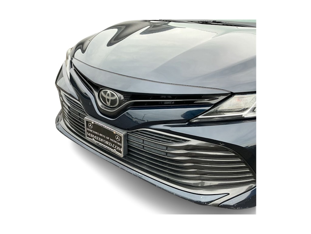 Thumbnail: 2018 Toyota Camry - 16
