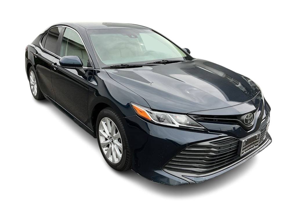 Thumbnail: 2018 Toyota Camry - 18