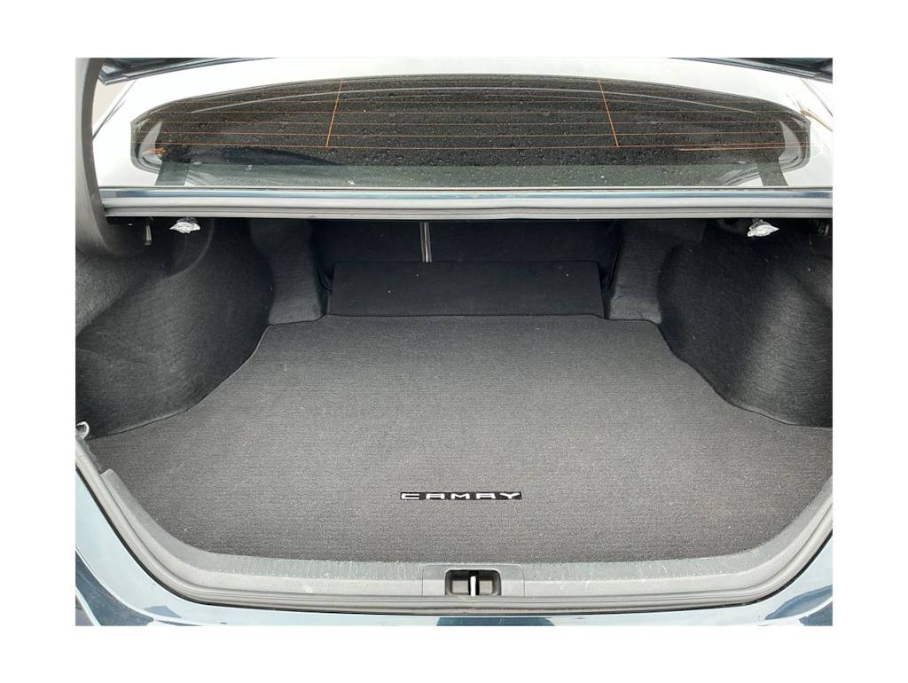 Thumbnail: 2018 Toyota Camry - 15