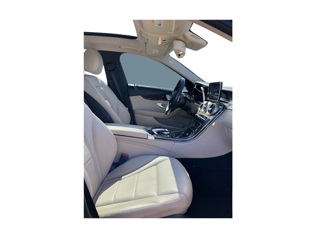 Thumbnail: 2016 Mercedes-Benz C-Class - 12