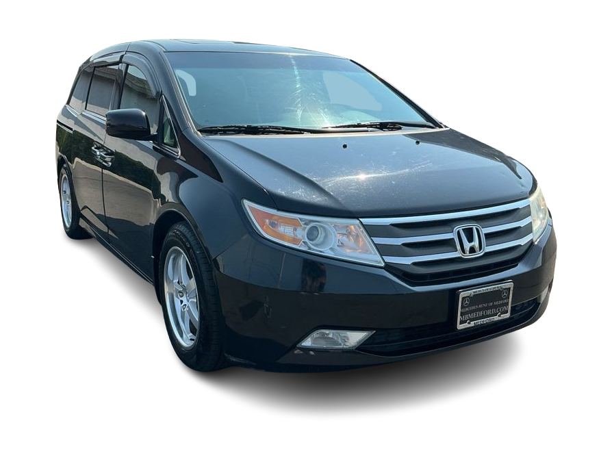 Thumbnail: 2011 Honda Odyssey - 17
