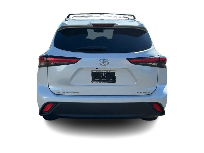 Thumbnail: 2022 Toyota Highlander - 4