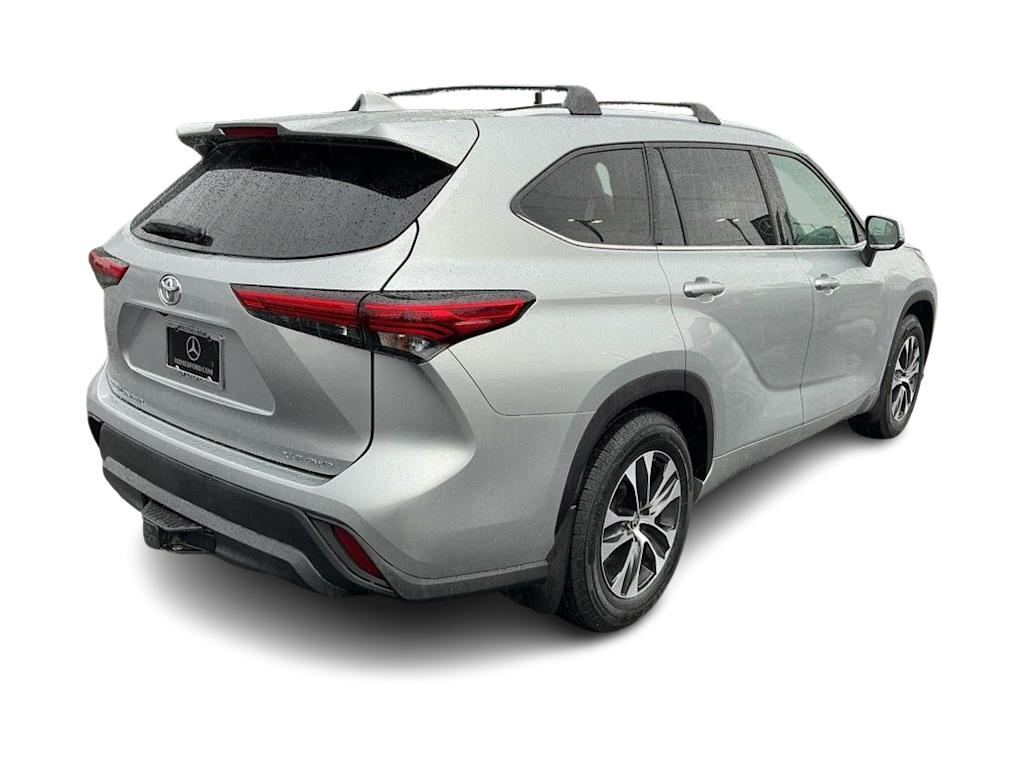 Thumbnail: 2020 Toyota Highlander - 18