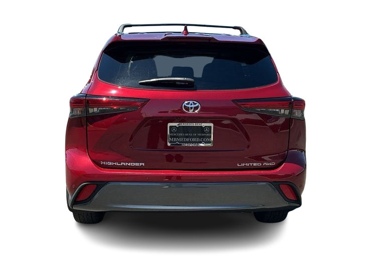 Thumbnail: 2023 Toyota Highlander - 3