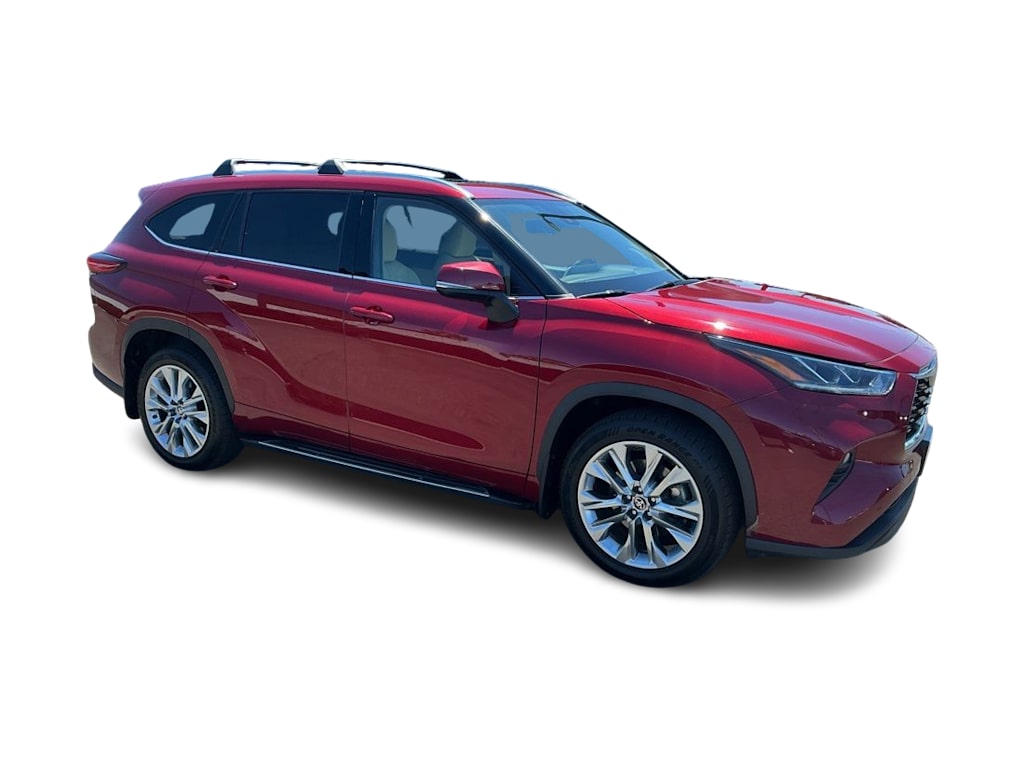 Thumbnail: 2023 Toyota Highlander - 17