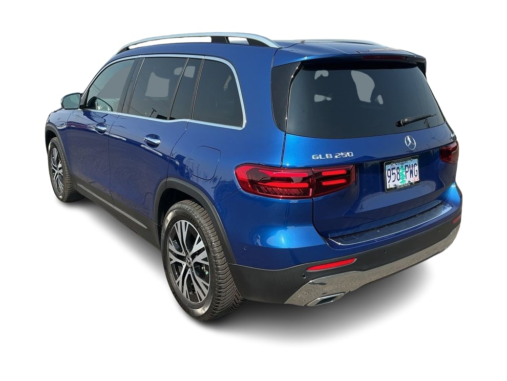 Thumbnail: 2024 Mercedes-Benz GLB - 3