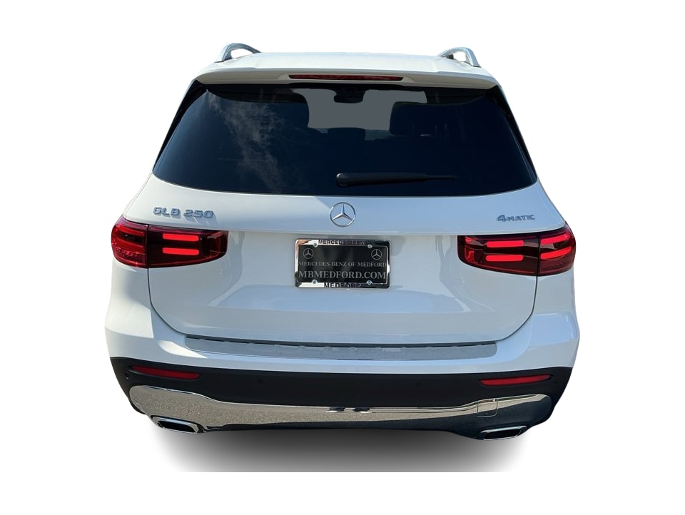 Thumbnail: 2026 Mercedes-Benz GLB - 4