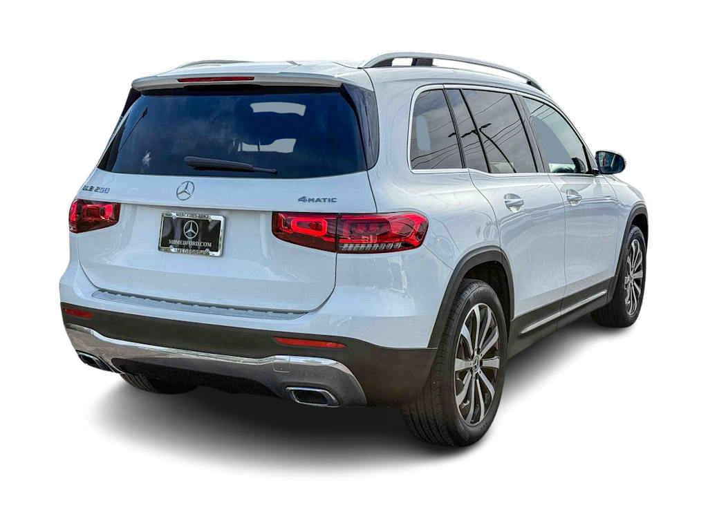 Thumbnail: 2022 Mercedes-Benz GLB - 16