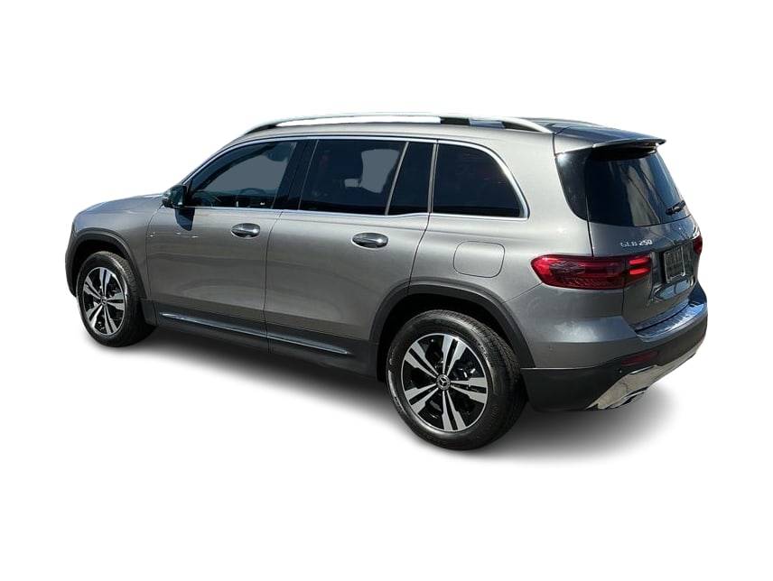 Thumbnail: 2026 Mercedes-Benz GLB - 3