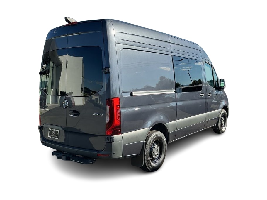 Thumbnail: 2025 Mercedes-Benz Sprinter - 18