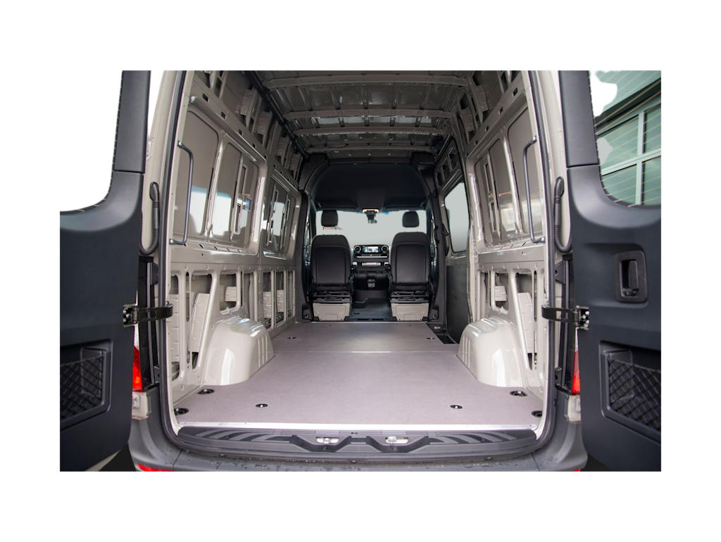 Thumbnail: 2026 Mercedes-Benz Sprinter - 13