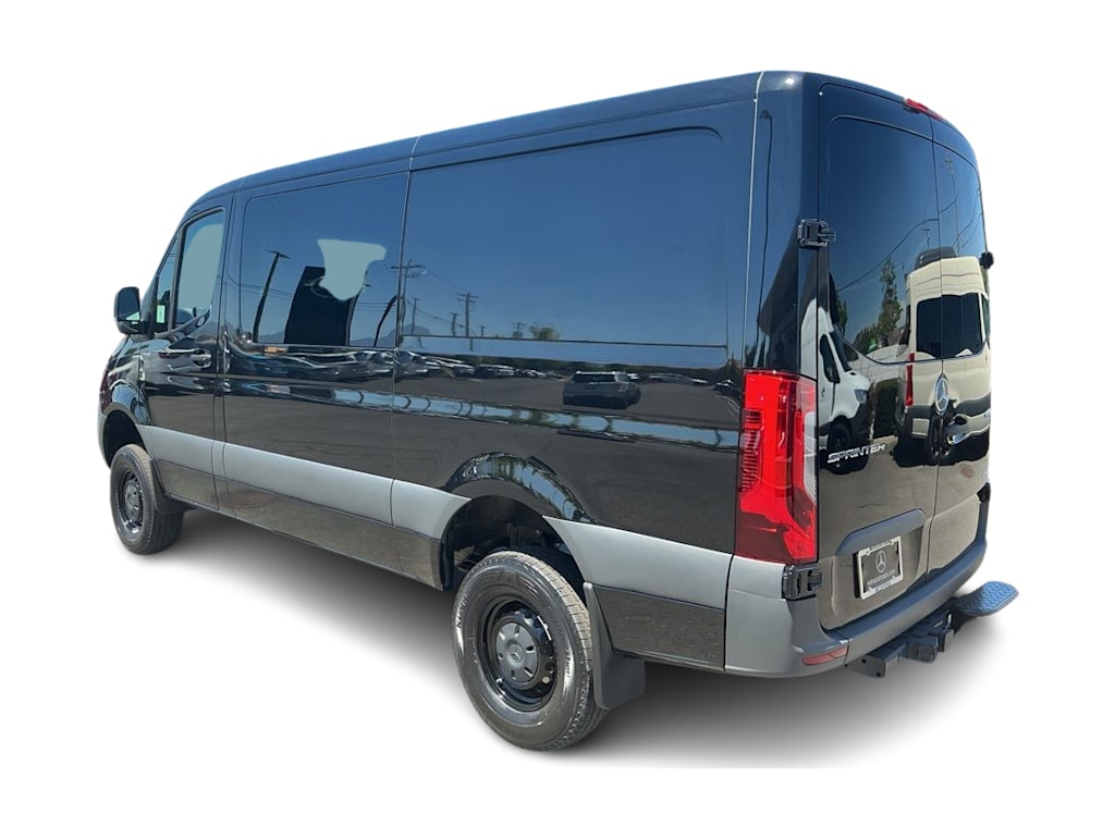Thumbnail: 2026 Mercedes-Benz Sprinter - 3