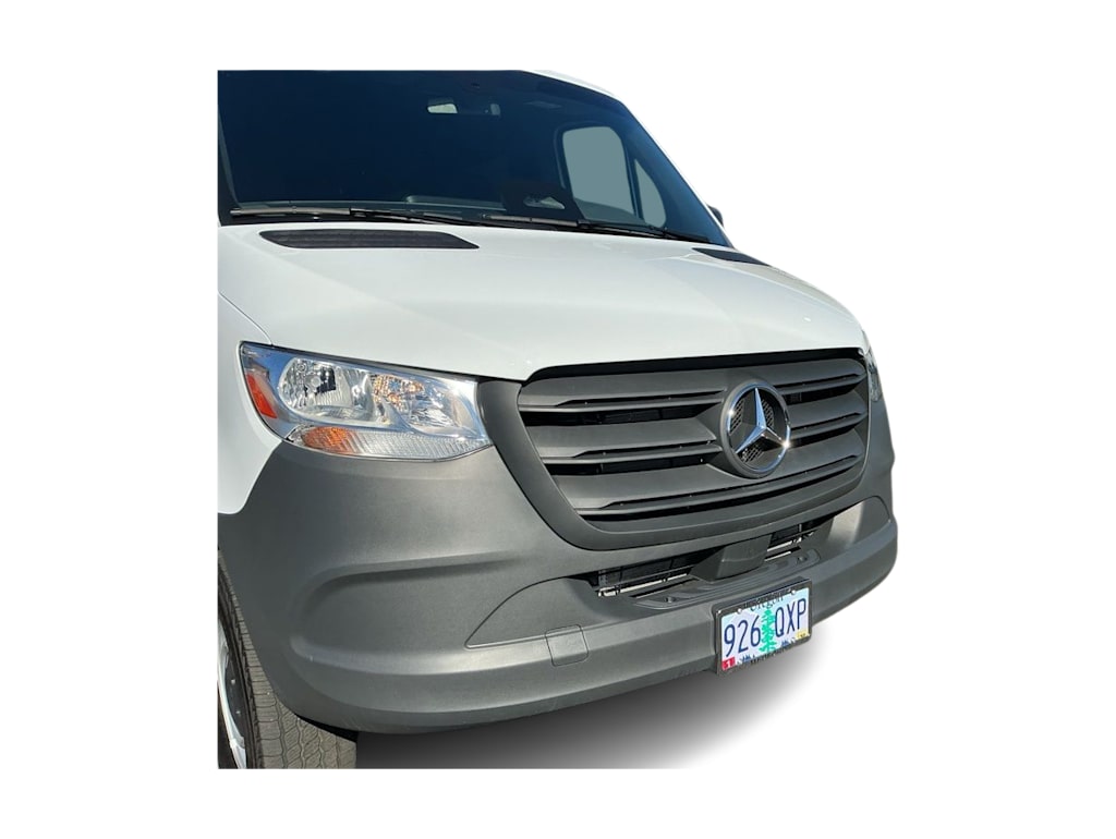 Thumbnail: 2025 Mercedes-Benz Sprinter - 16