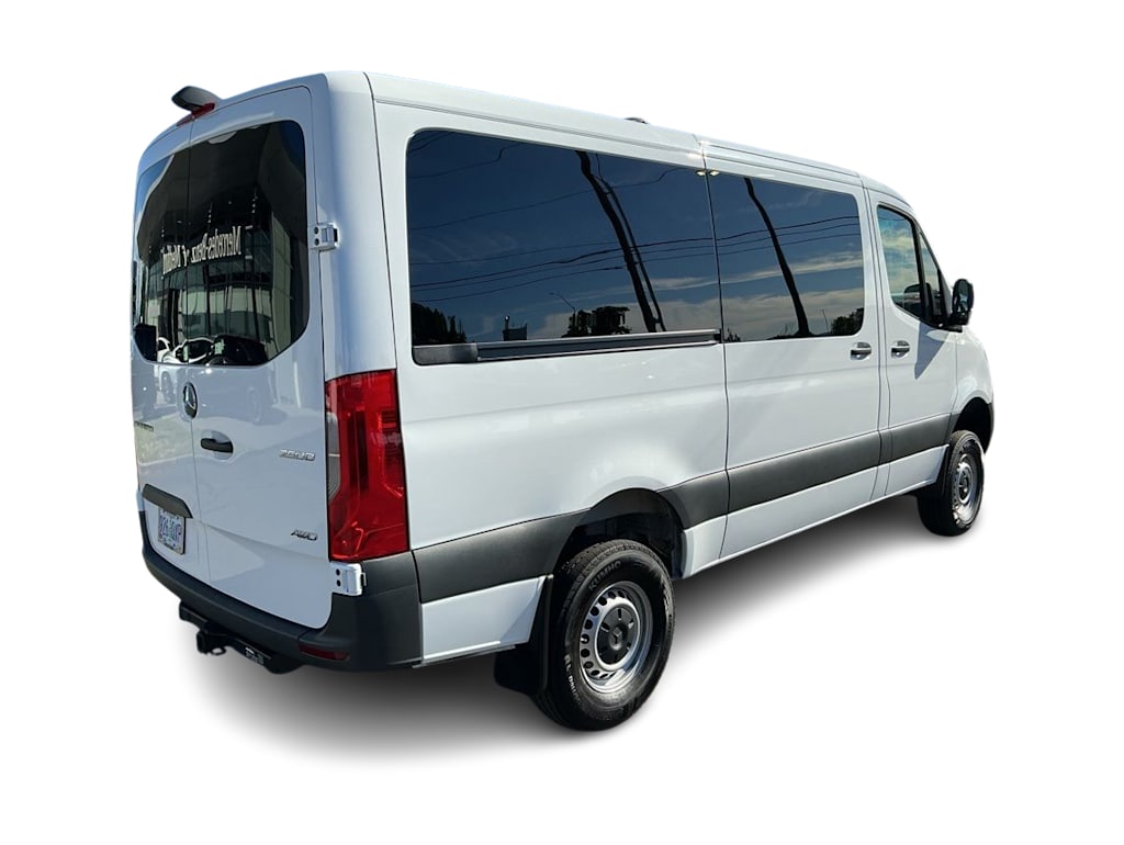 Thumbnail: 2025 Mercedes-Benz Sprinter - 18