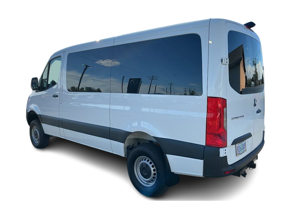 Thumbnail: 2025 Mercedes-Benz Sprinter - 3