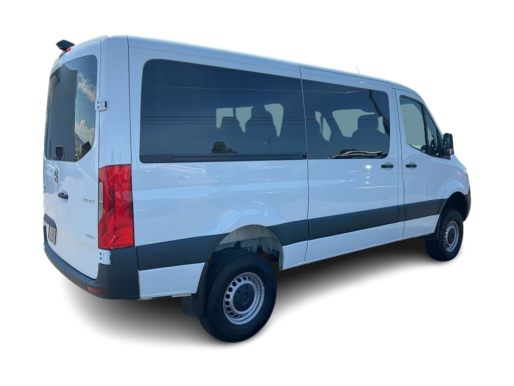 Thumbnail: 2025 Mercedes-Benz Sprinter - 18