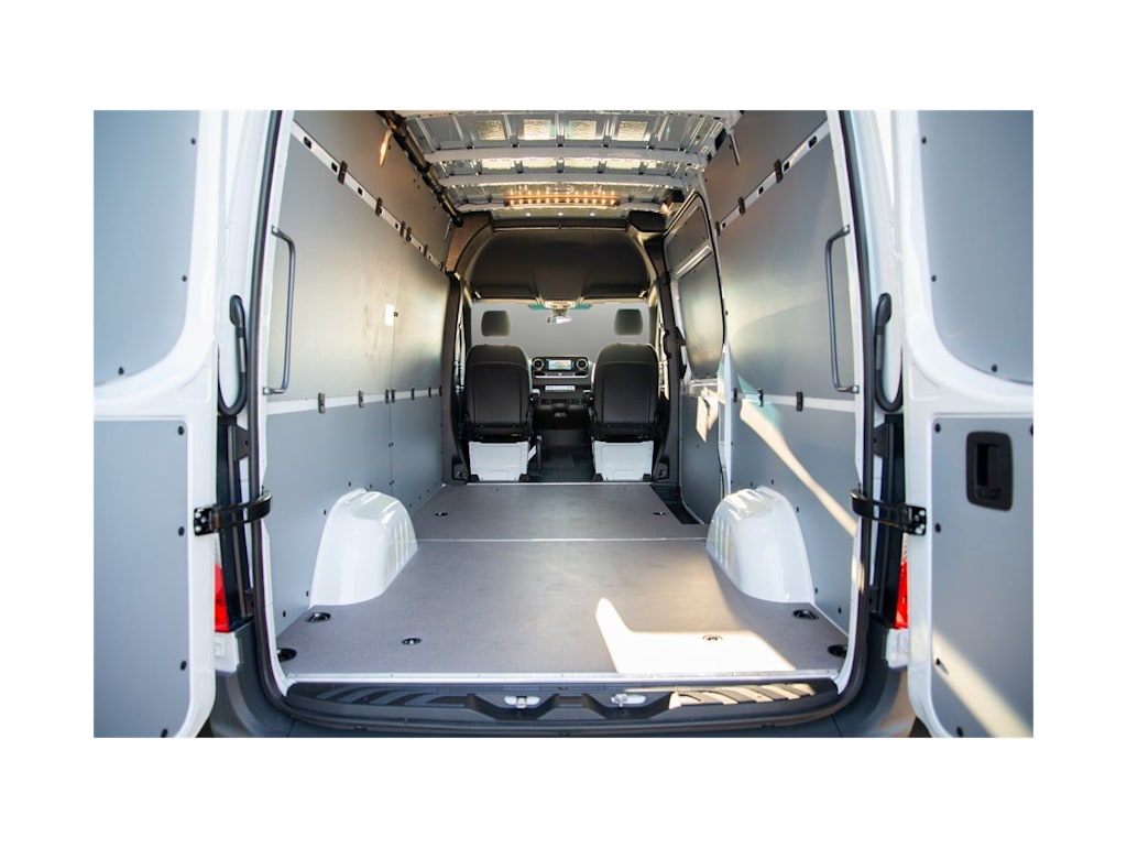 Thumbnail: 2026 Mercedes-Benz Sprinter - 12