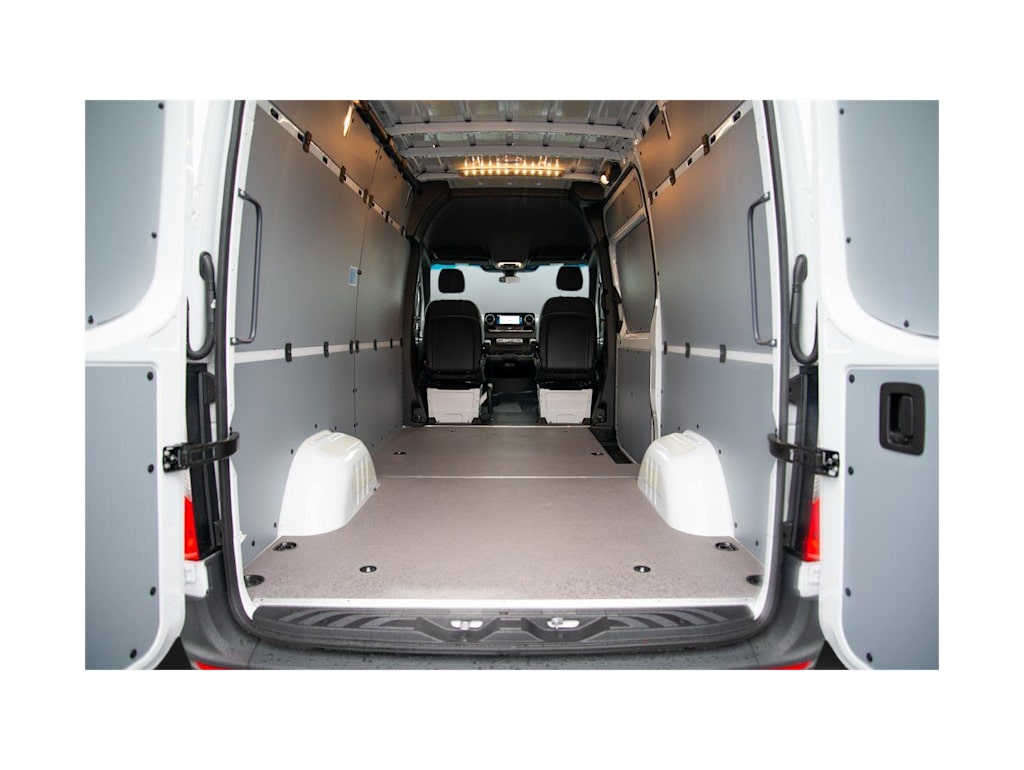 Thumbnail: 2026 Mercedes-Benz Sprinter - 13