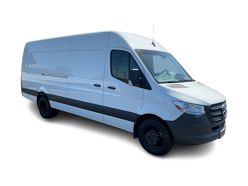 Thumbnail: 2025 Mercedes-Benz Sprinter - 16