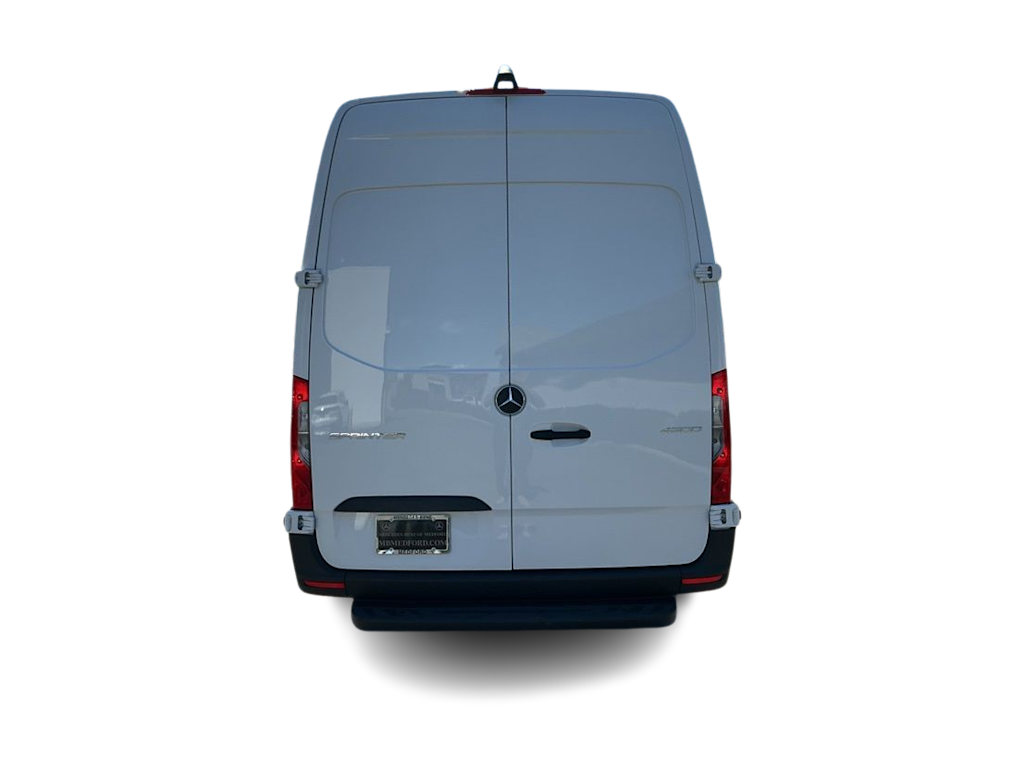 Thumbnail: 2025 Mercedes-Benz Sprinter - 4