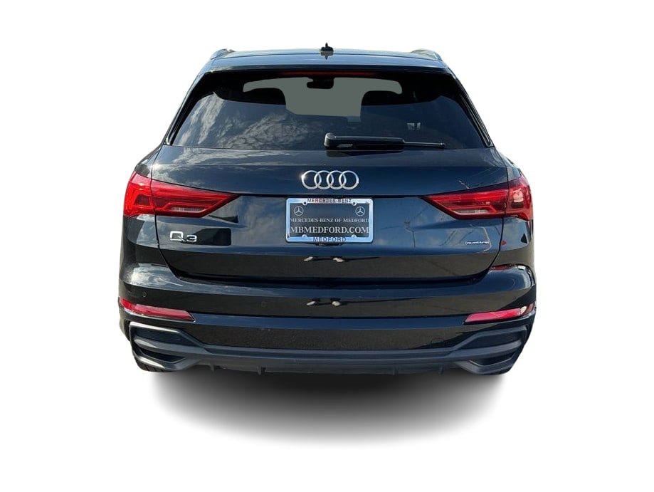 Thumbnail: 2025 Audi Q3 - 4
