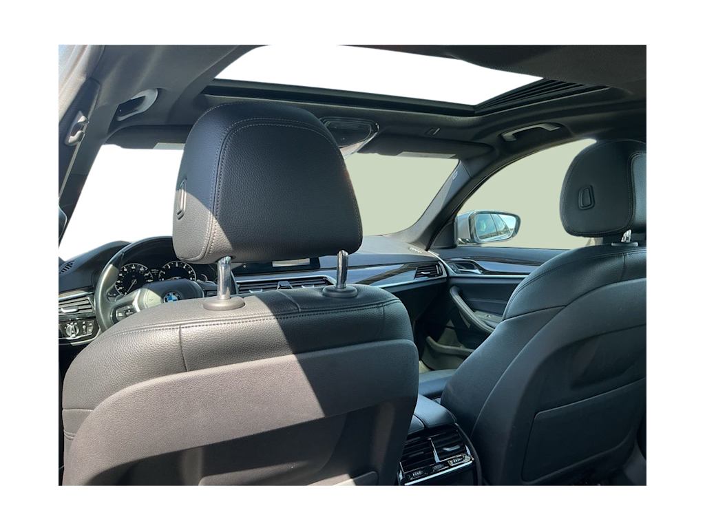 Thumbnail: 2018 BMW 5 Series - 3