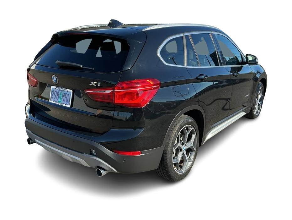 Thumbnail: 2016 BMW X1 - 19