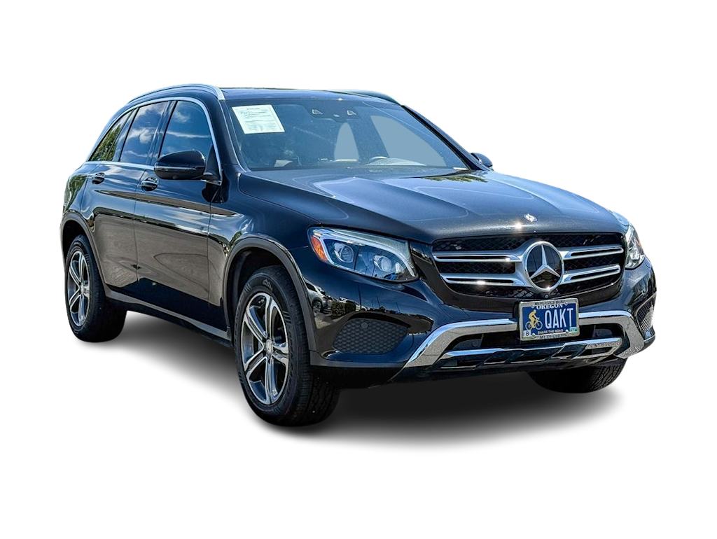 Thumbnail: 2016 Mercedes-Benz GLC - 17