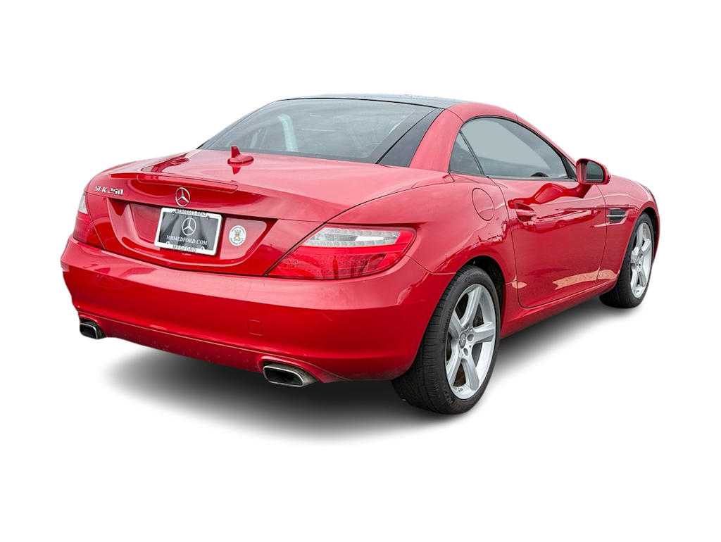Thumbnail: 2015 Mercedes-Benz SLK - 9