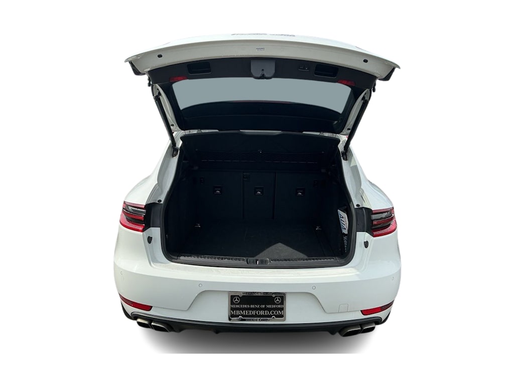 Thumbnail: 2015 Porsche Macan - 30