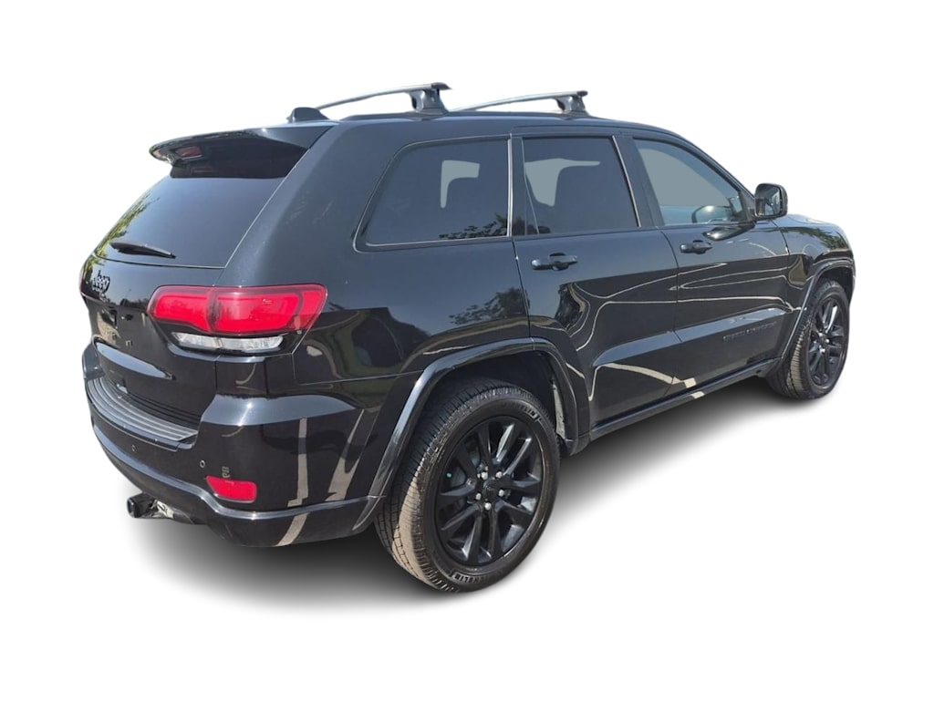 Thumbnail: 2018 Jeep Grand Cherokee - 17